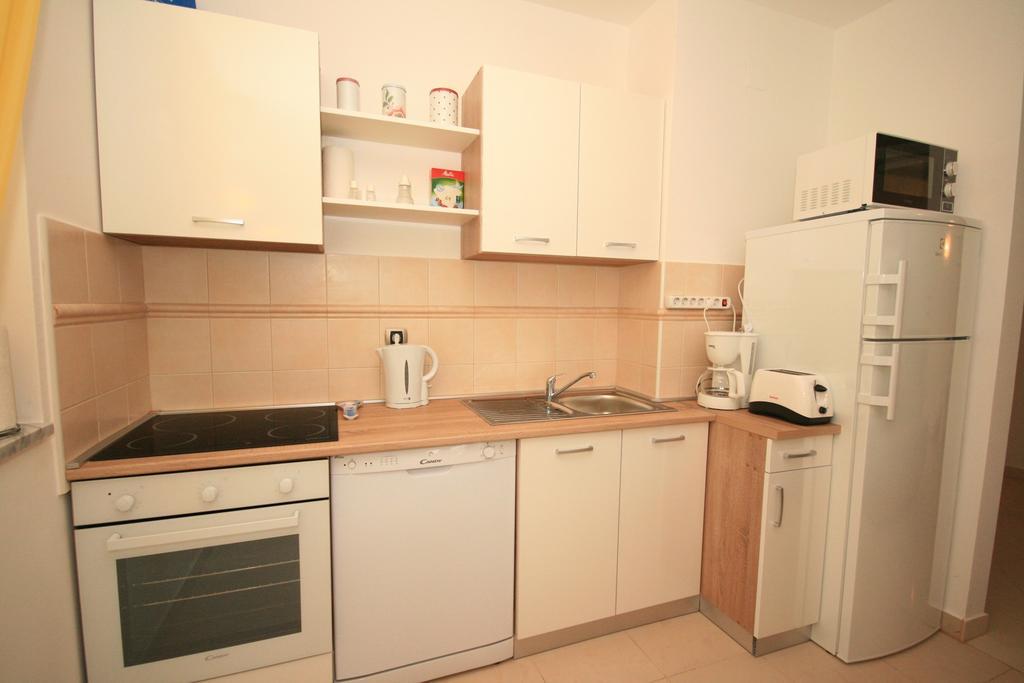 Apartment Mimoza 6, Baska, Krk Exterior foto